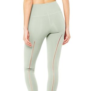 Alo Yoga High-Waist Dash Legging - Sage
